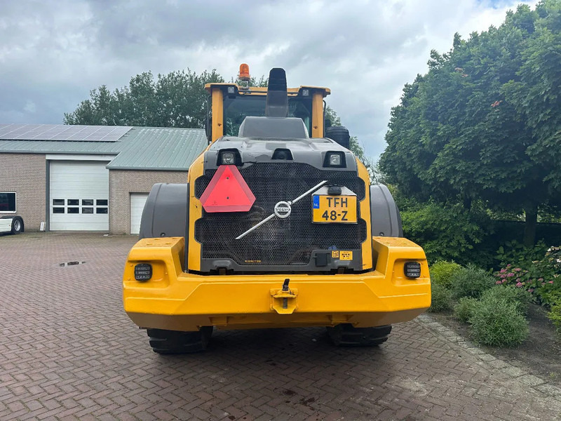 Volvo L120 H - Wheel loader: picture 3 Volvo L120 H - Wheel loader: picture 3