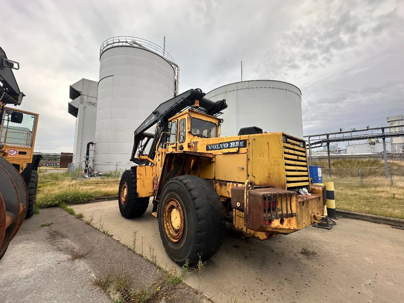 Volvo L160 High Lift - Forestry trailer: picture 2 Volvo L160 High Lift - Forestry trailer: picture 2