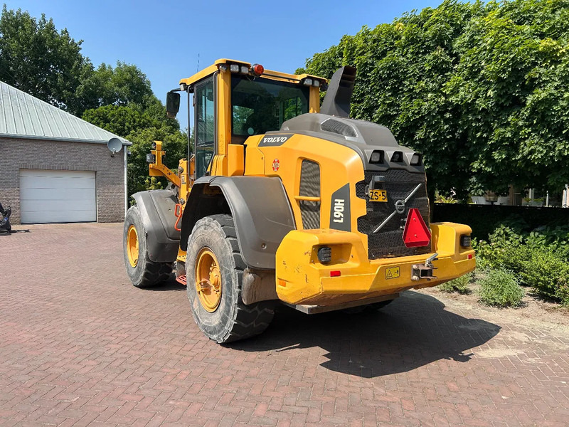 Volvo L90 H - Wheel loader: picture 2 Volvo L90 H - Wheel loader: picture 2