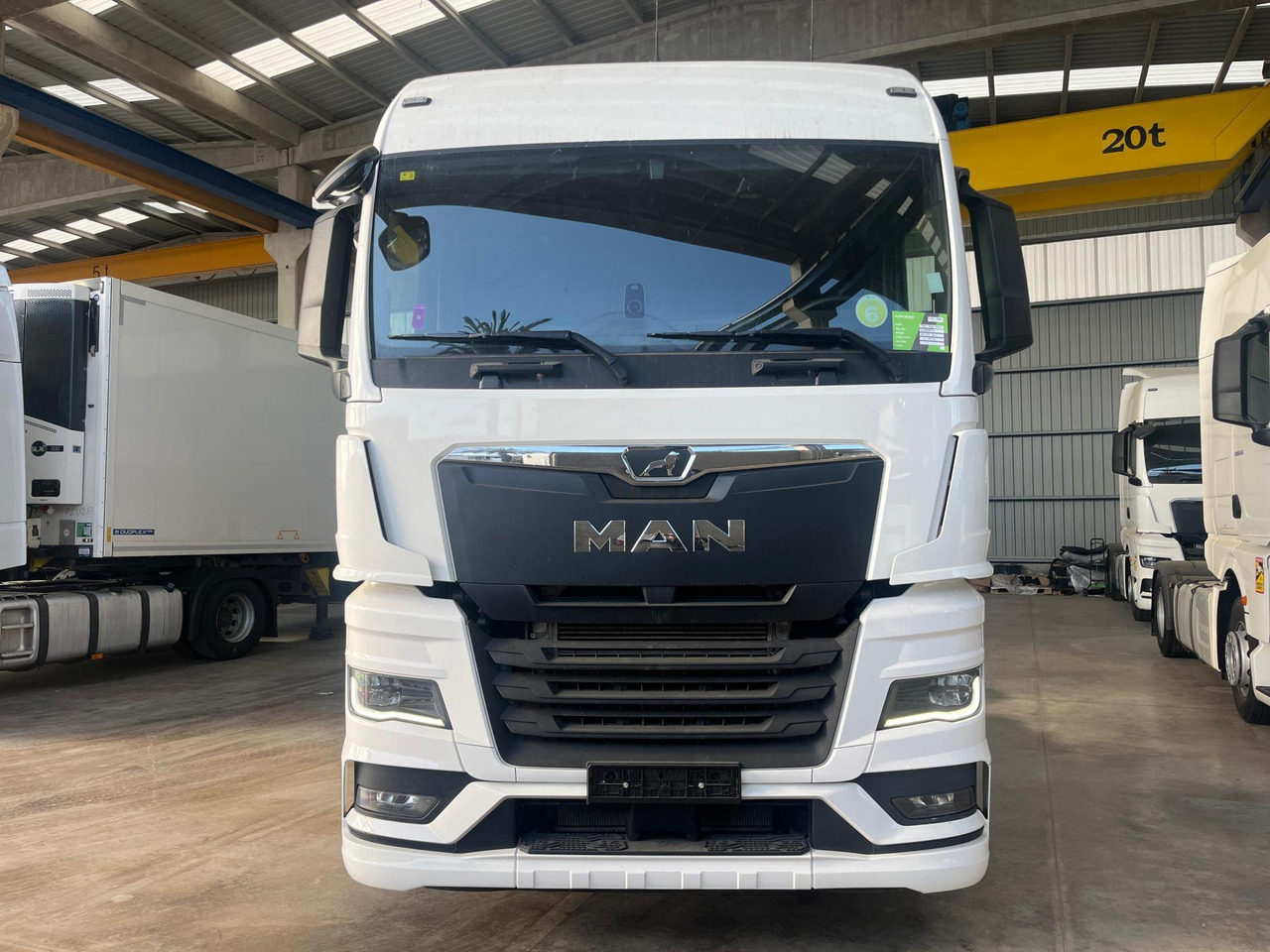 MAN TGX 18.470 GM Retarder - Tractor unit: picture 3 MAN TGX 18.470 GM Retarder - Tractor unit: picture 3