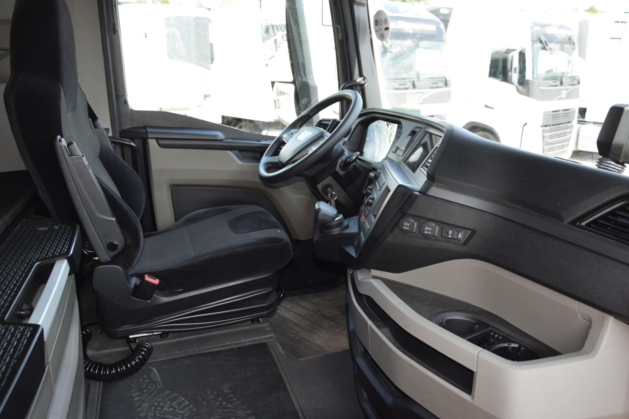 Tractor unit MAN TGX 18.480 GX: picture 15