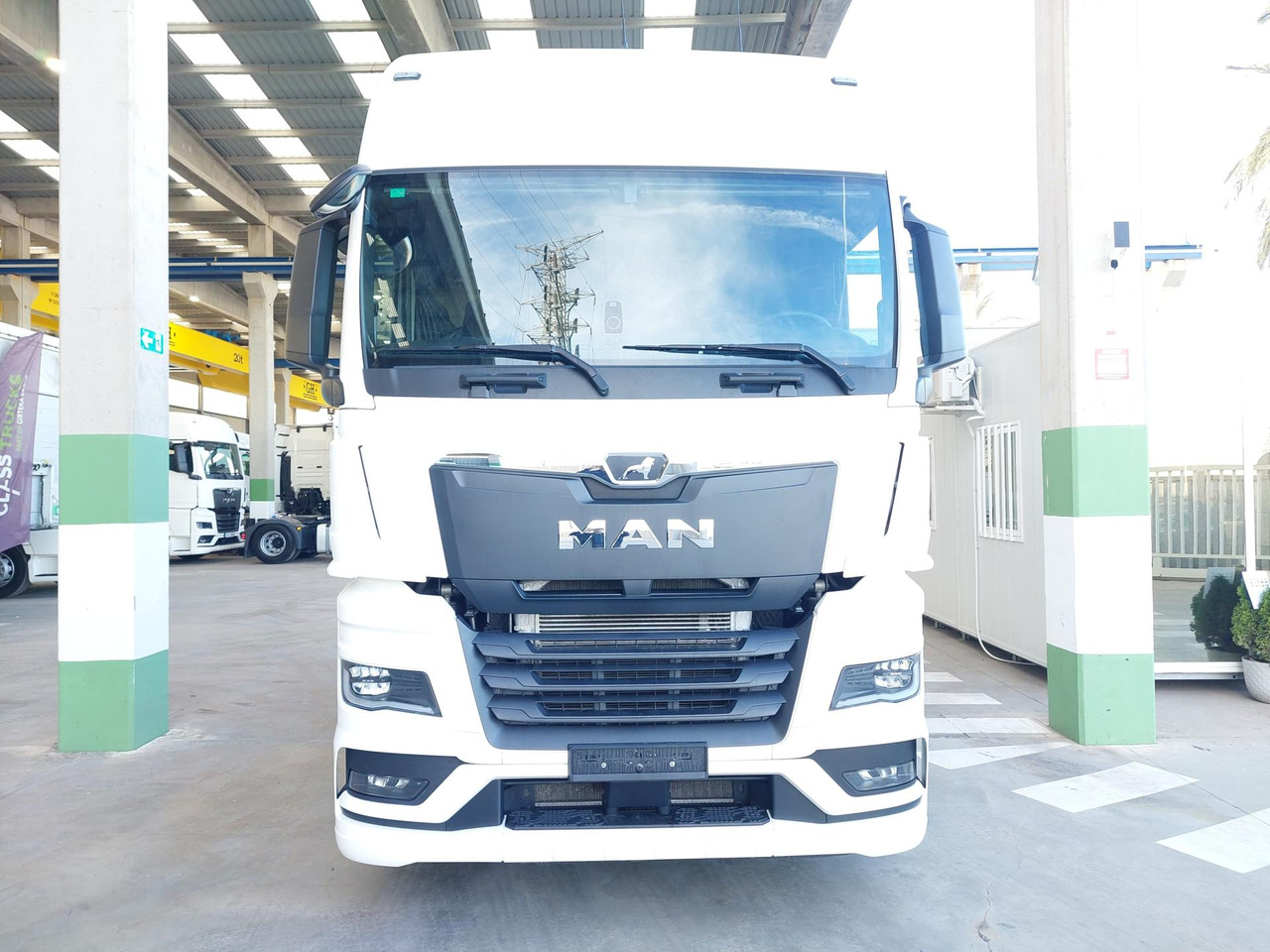 MAN TGX 18.480 GX - Tractor unit: picture 4 MAN TGX 18.480 GX - Tractor unit: picture 4