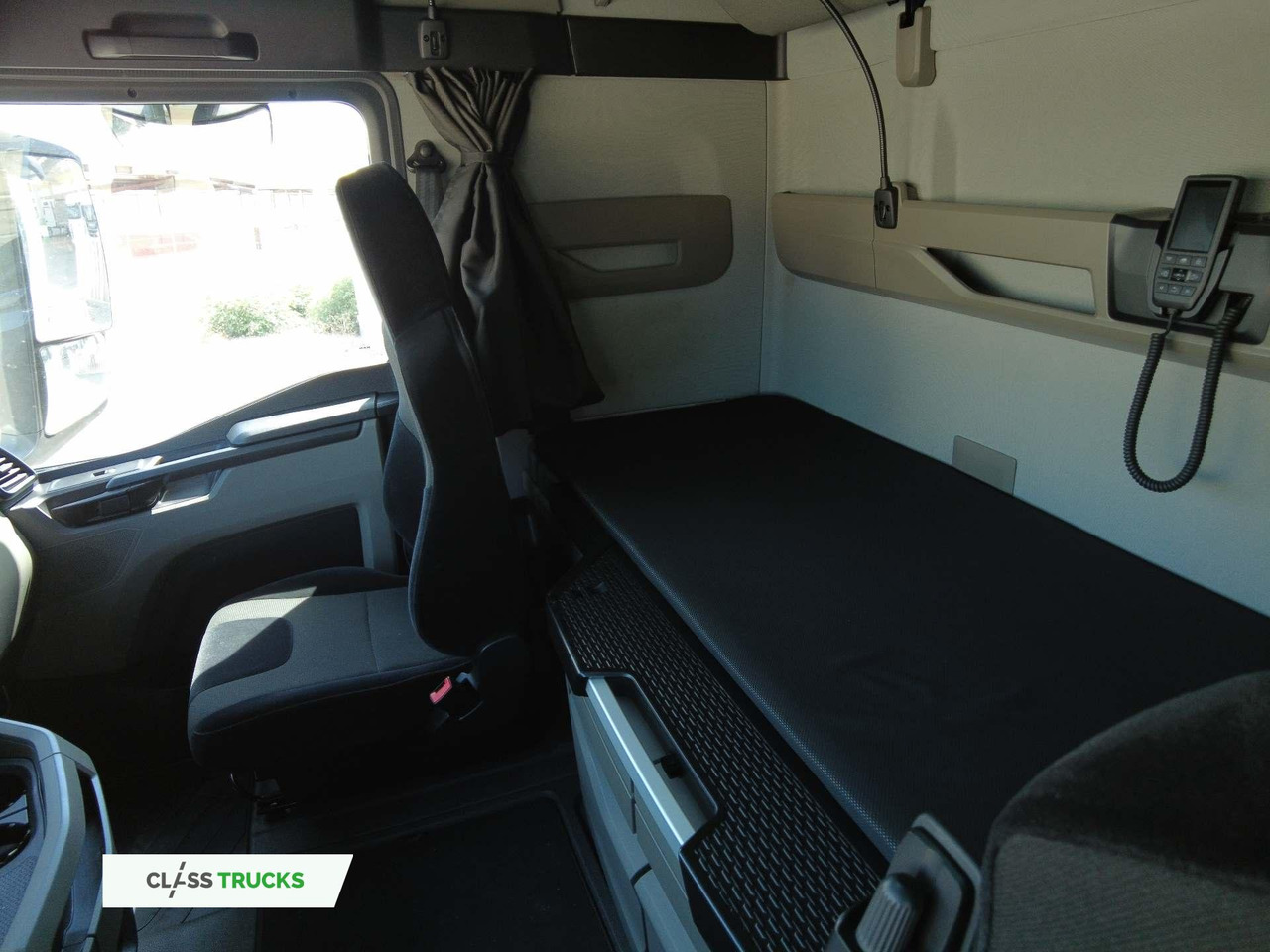 Tractor unit MAN TGX 18.510 GX, 14 Gears: picture 12