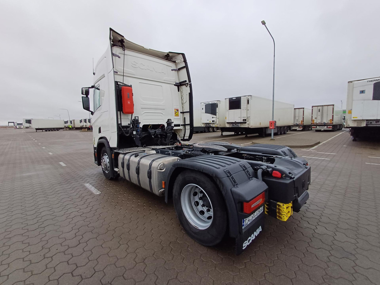 Scania R450 CR20H Retarder - Tractor unit: picture 4 Scania R450 CR20H Retarder - Tractor unit: picture 4
