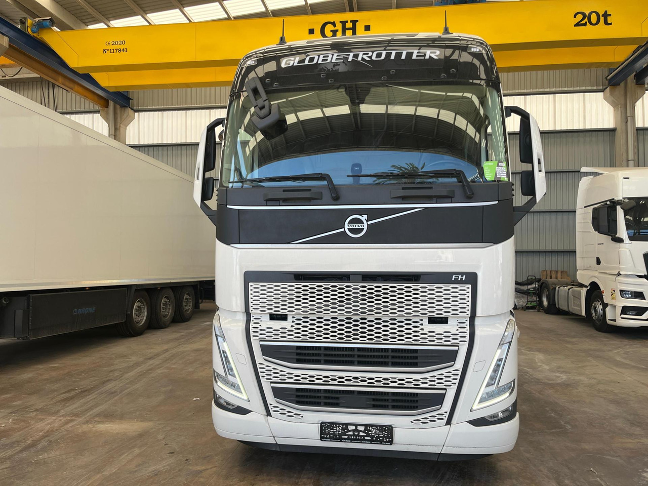 Volvo FH 460 Globetrotter XL i-Save I-ParkCool - Tractor unit: picture 3 Volvo FH 460 Globetrotter XL i-Save I-ParkCool - Tractor unit: picture 3