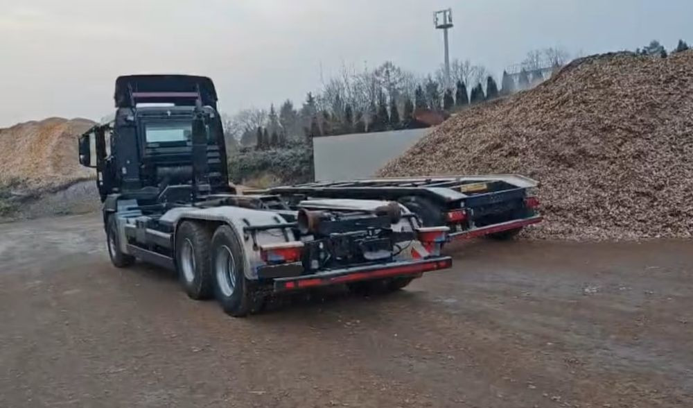 MAN TGS 26.440 6x4 – Meiller z systemem HDS (roll-off) + Kontener + Przyczepa – Euro 5 - Hook lift truck: picture 1 MAN TGS 26.440 6x4 – Meiller z systemem HDS (roll-off) + Kontener + Przyczepa – Euro 5 - Hook lift truck: picture 1
