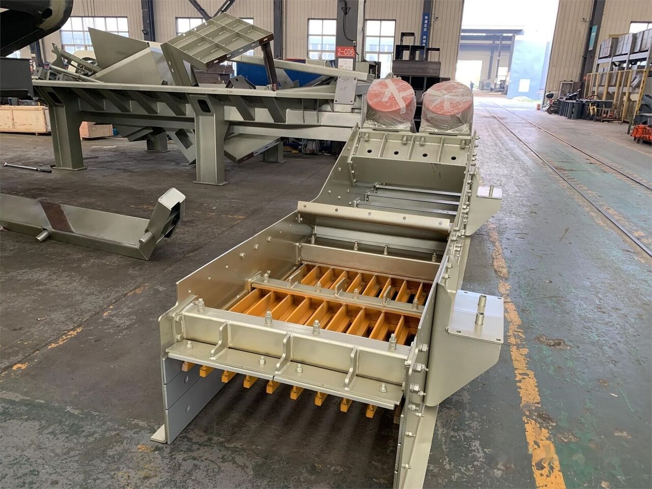 Kinglink GZD370x100 Grizzly Wobbler Vibrating Feeder - Mining machinery: picture 5 Kinglink GZD370x100 Grizzly Wobbler Vibrating Feeder - Mining machinery: picture 5