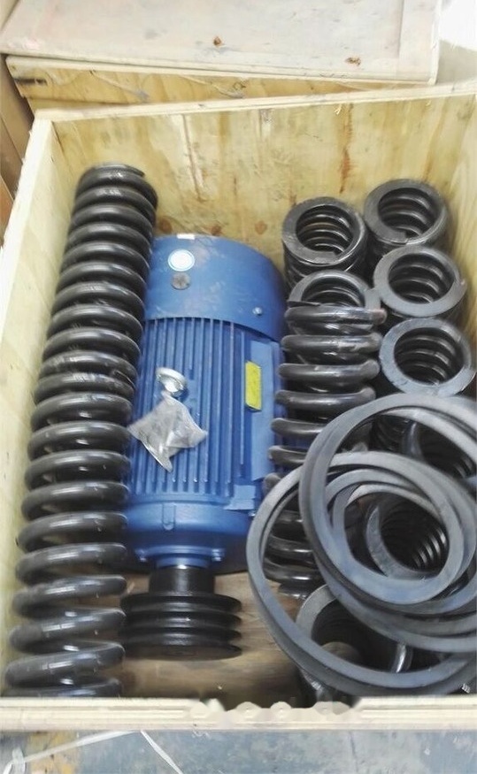 Kinglink High quality Vibrating feeder ZSW600x150 - Mining machinery: picture 3 Kinglink High quality Vibrating feeder ZSW600x150 - Mining machinery: picture 3