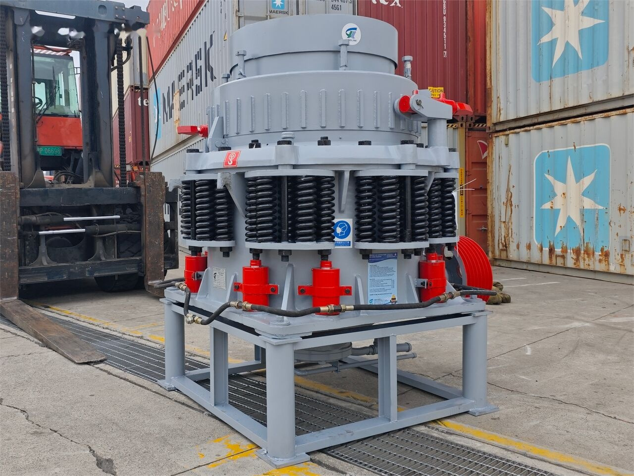Kinglink KLC1000 3ft Cone Crusher for River Gravel | Basalt - Cone crusher: picture 2 Kinglink KLC1000 3ft Cone Crusher for River Gravel | Basalt - Cone crusher: picture 2