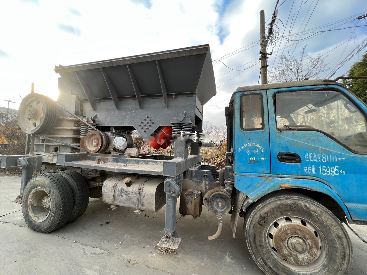 Kinglink Truck Mounted Vibrating Feeder and Jaw Crusher | Quarry | Concre - Jaw crusher: picture 1 Kinglink Truck Mounted Vibrating Feeder and Jaw Crusher | Quarry | Concre - Jaw crusher: picture 1