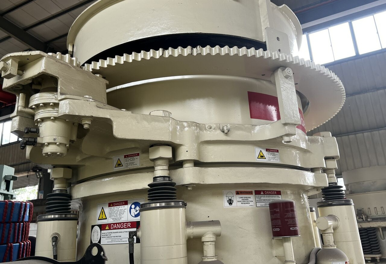 Nordberg Metso HP300 Cone Crusher - Cone crusher: picture 2 Nordberg Metso HP300 Cone Crusher - Cone crusher: picture 2