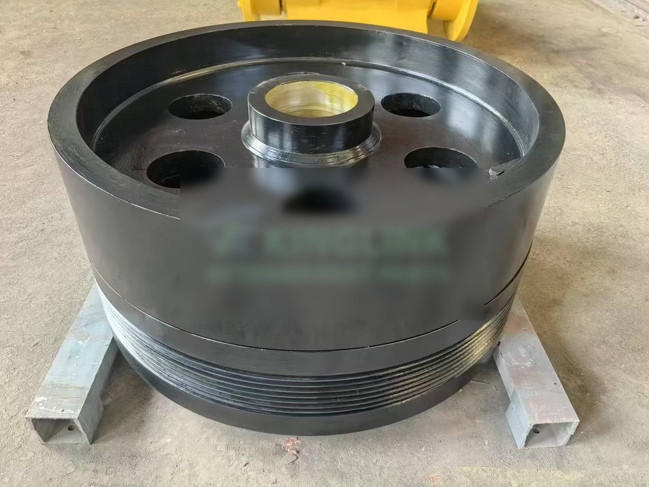 KINGLINK Spare Part Fly Wheel for CT2036 Jaw Crusher - Spare parts for Construction machinery: picture 1 KINGLINK Spare Part Fly Wheel for CT2036 Jaw Crusher - Spare parts for Construction machinery: picture 1
