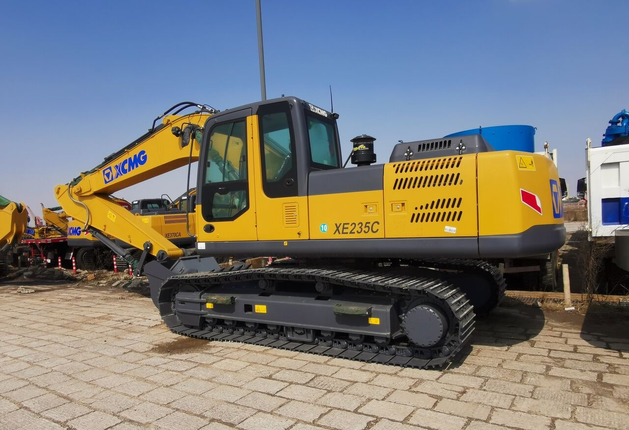 XCMG XE235C - Crawler excavator: picture 1 XCMG XE235C - Crawler excavator: picture 1