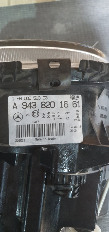 MERCEDES-BENZ ACTROS MP III - DRIVER - Headlight for Truck: picture 4 MERCEDES-BENZ ACTROS MP III - DRIVER - Headlight for Truck: picture 4