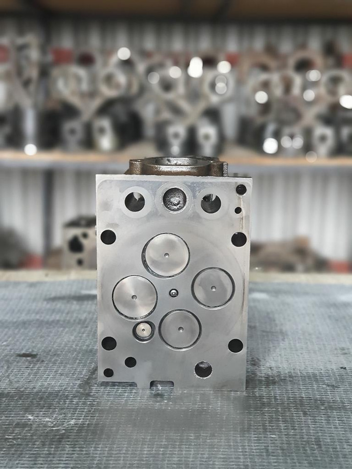 MERCEDES-BENZ ACTROS OM 541 - EURO 3 - Cylinder head for Truck: picture 1 MERCEDES-BENZ ACTROS OM 541 - EURO 3 - Cylinder head for Truck: picture 1