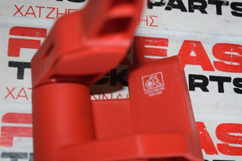 MERCEDES-BENZ ATEGO CAB LIFTING HANDLE (RED) - Door and parts for Truck: picture 2 MERCEDES-BENZ ATEGO CAB LIFTING HANDLE (RED) - Door and parts for Truck: picture 2