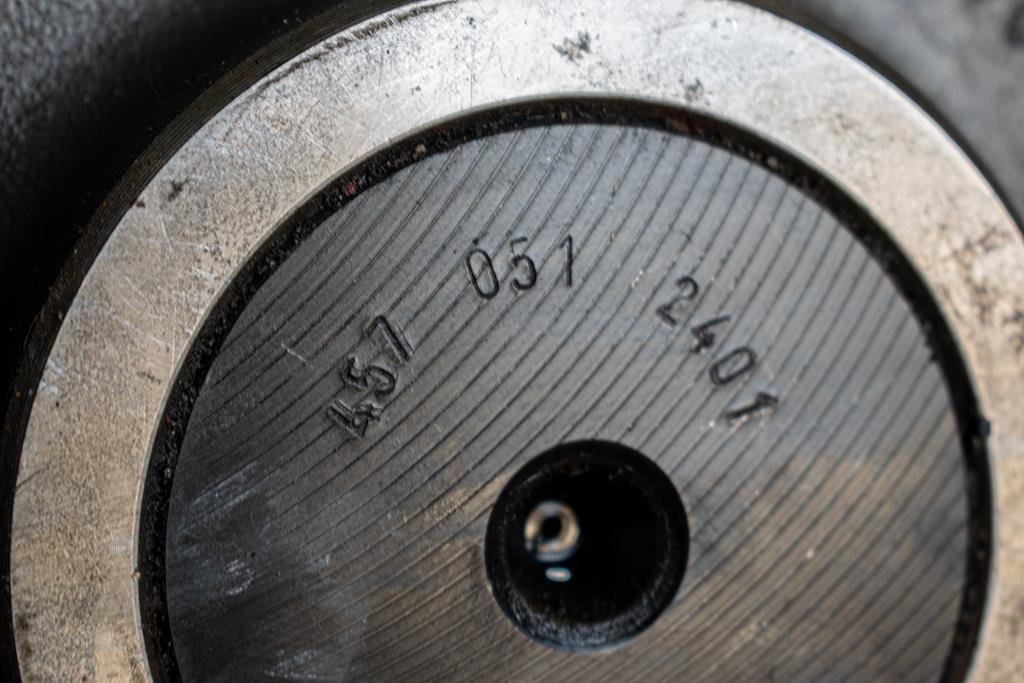 MERCEDES-BENZ AXOR 6 CYLINDER WITH ENGINE CODE OM 457 - Camshaft for Truck: picture 3 MERCEDES-BENZ AXOR 6 CYLINDER WITH ENGINE CODE OM 457 - Camshaft for Truck: picture 3