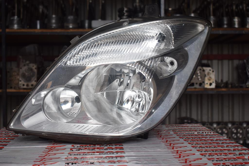 MERCEDES-BENZ SPRINTER 906 LEFT FRONT LIGHT - DRIVER - Lights/ Lighting for Truck: picture 1 MERCEDES-BENZ SPRINTER 906 LEFT FRONT LIGHT - DRIVER - Lights/ Lighting for Truck: picture 1