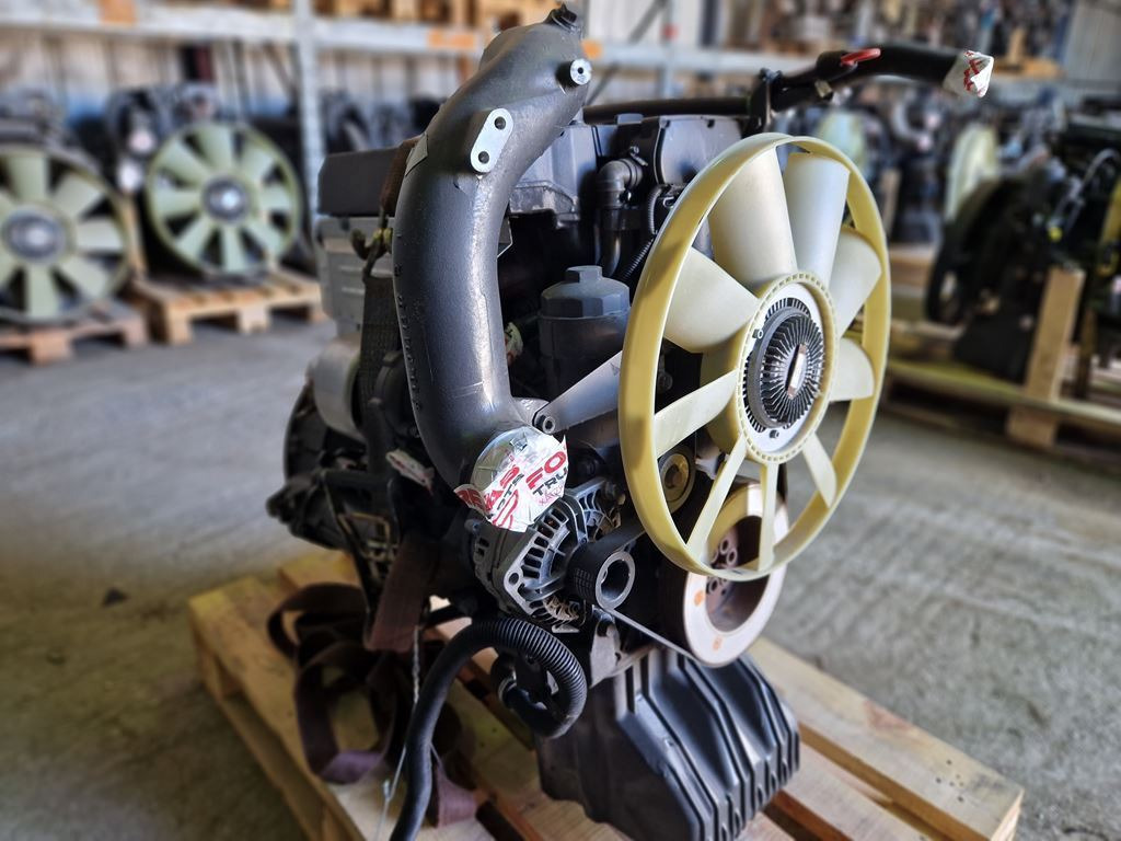 MERCEDES-BENZ VARIO EURO 3 - Engine for Truck: picture 1 MERCEDES-BENZ VARIO EURO 3 - Engine for Truck: picture 1