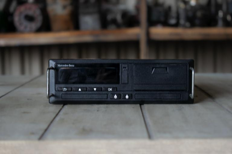 MERCEDES SPRINTER 12V - Tachograph for Truck: picture 1 MERCEDES SPRINTER 12V - Tachograph for Truck: picture 1