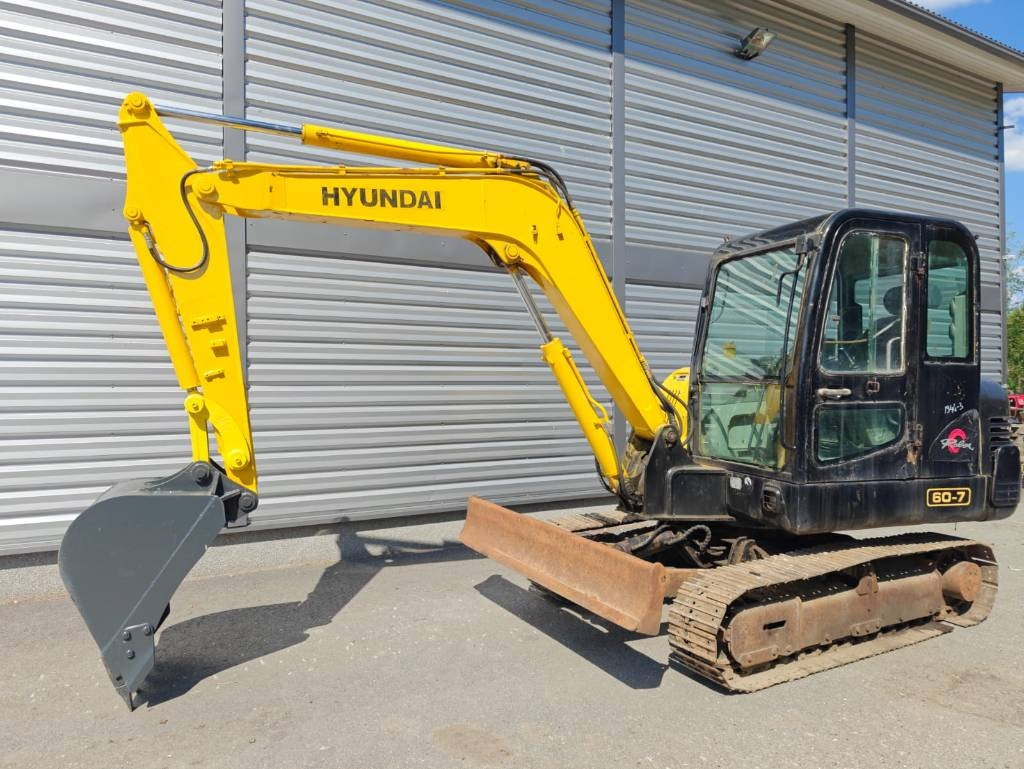 Hyundai R 60-7 - Mini excavator: picture 1 Hyundai R 60-7 - Mini excavator: picture 1