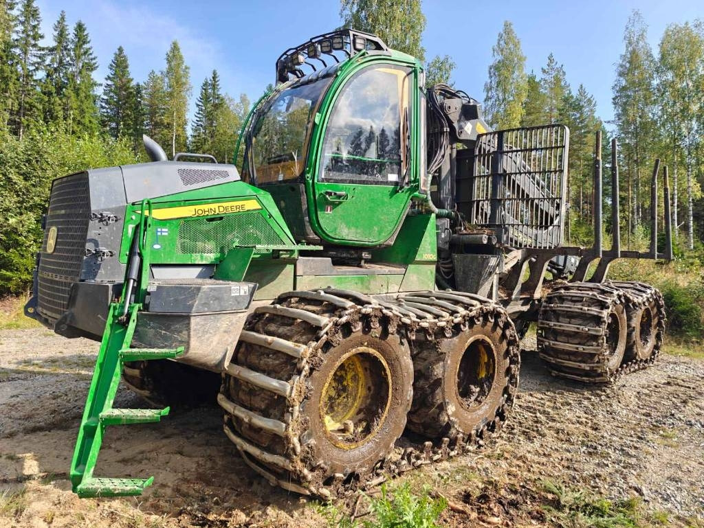 John Deere 1010 G - Forwarder: picture 1 John Deere 1010 G - Forwarder: picture 1