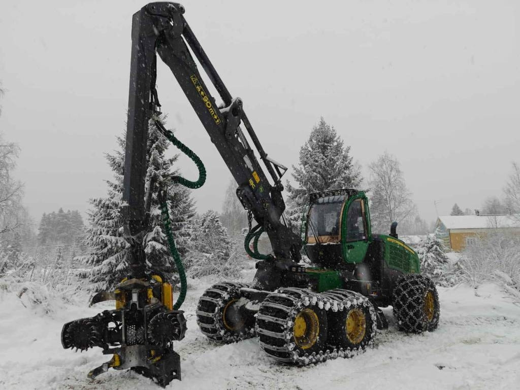 John Deere 1270 G - Forestry harvester: picture 1 John Deere 1270 G - Forestry harvester: picture 1