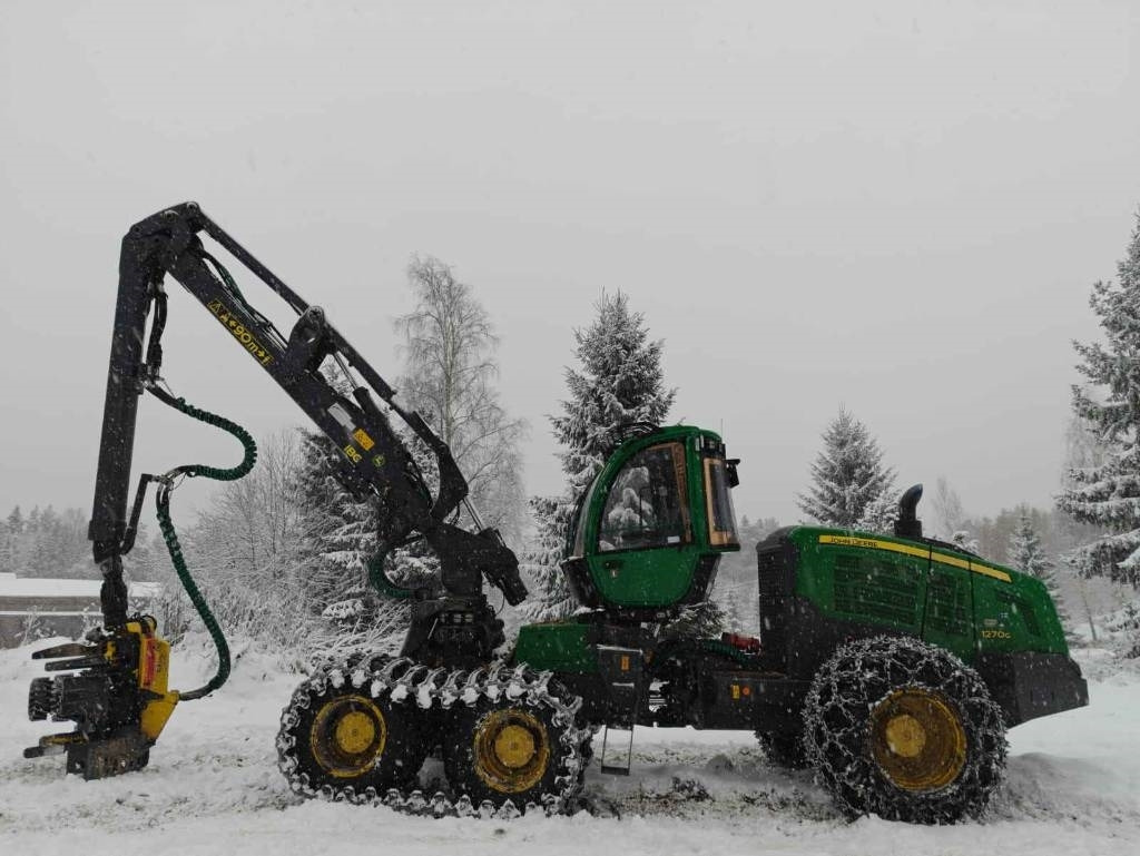 John Deere 1270 G - Forestry harvester: picture 2 John Deere 1270 G - Forestry harvester: picture 2