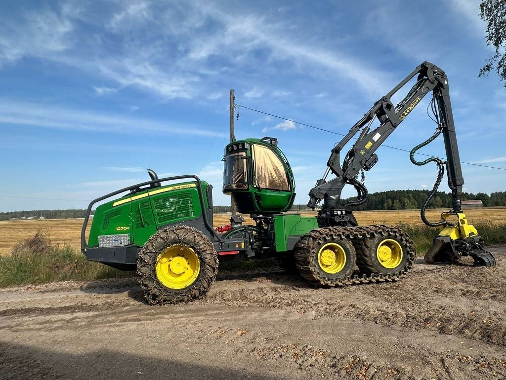 John Deere 1270 G - Forestry harvester: picture 3 John Deere 1270 G - Forestry harvester: picture 3