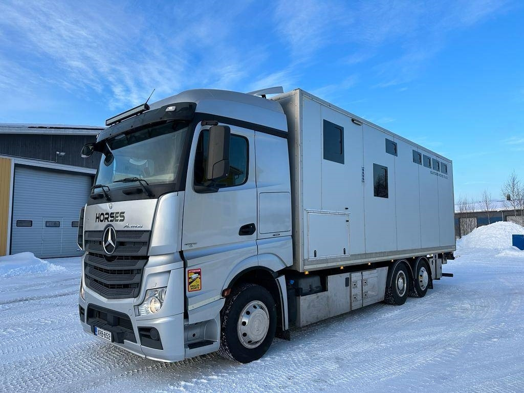 Mercedes-Benz Actros - Livestock truck: picture 1 Mercedes-Benz Actros - Livestock truck: picture 1