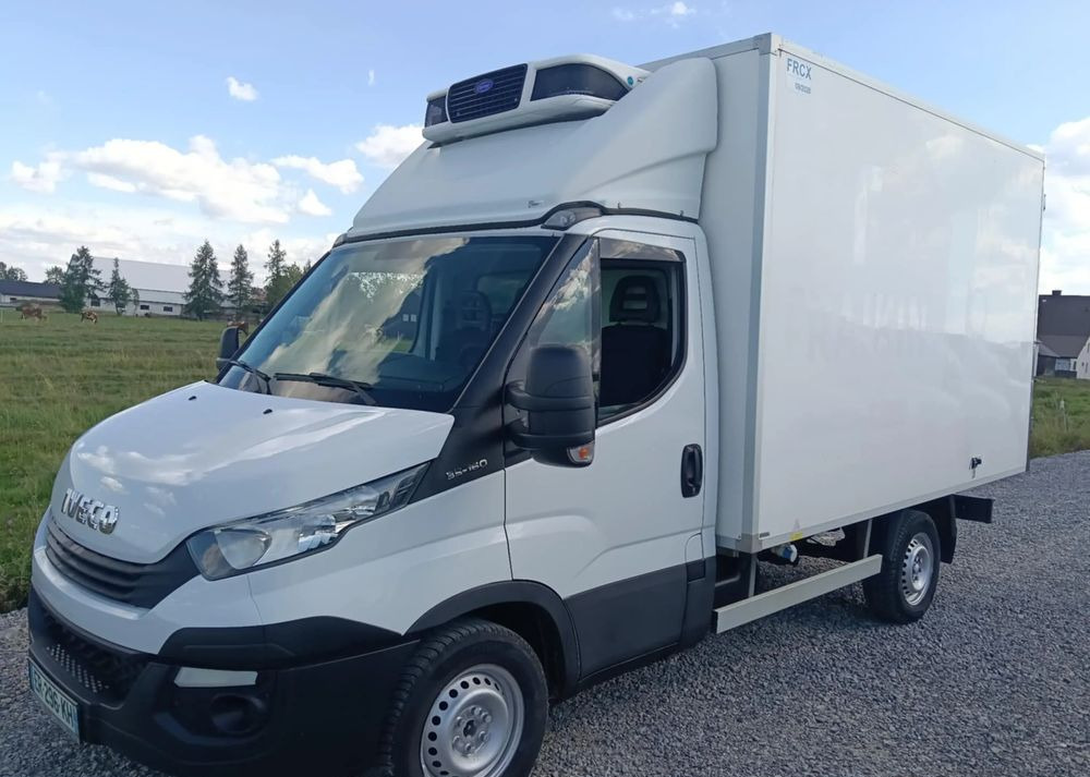 Iveco 35S16, 35S15, 35S14, 35S13, 35C13, 35C14 - Refrigerated van: picture 2 Iveco 35S16, 35S15, 35S14, 35S13, 35C13, 35C14 - Refrigerated van: picture 2