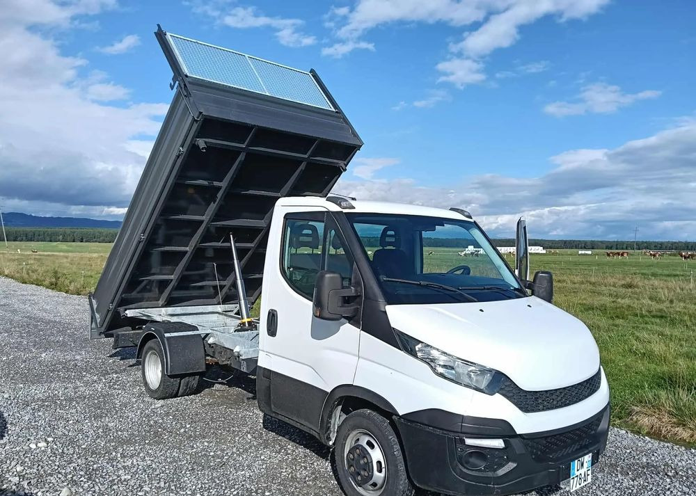 Iveco DAILY 35C13, 35C12, 35C14, 35C15 - Tipper van: picture 3 Iveco DAILY 35C13, 35C12, 35C14, 35C15 - Tipper van: picture 3