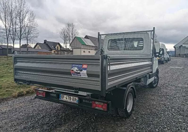Iveco DAILY 35C13, 35C12, 35C15 - Tipper van: picture 5 Iveco DAILY 35C13, 35C12, 35C15 - Tipper van: picture 5