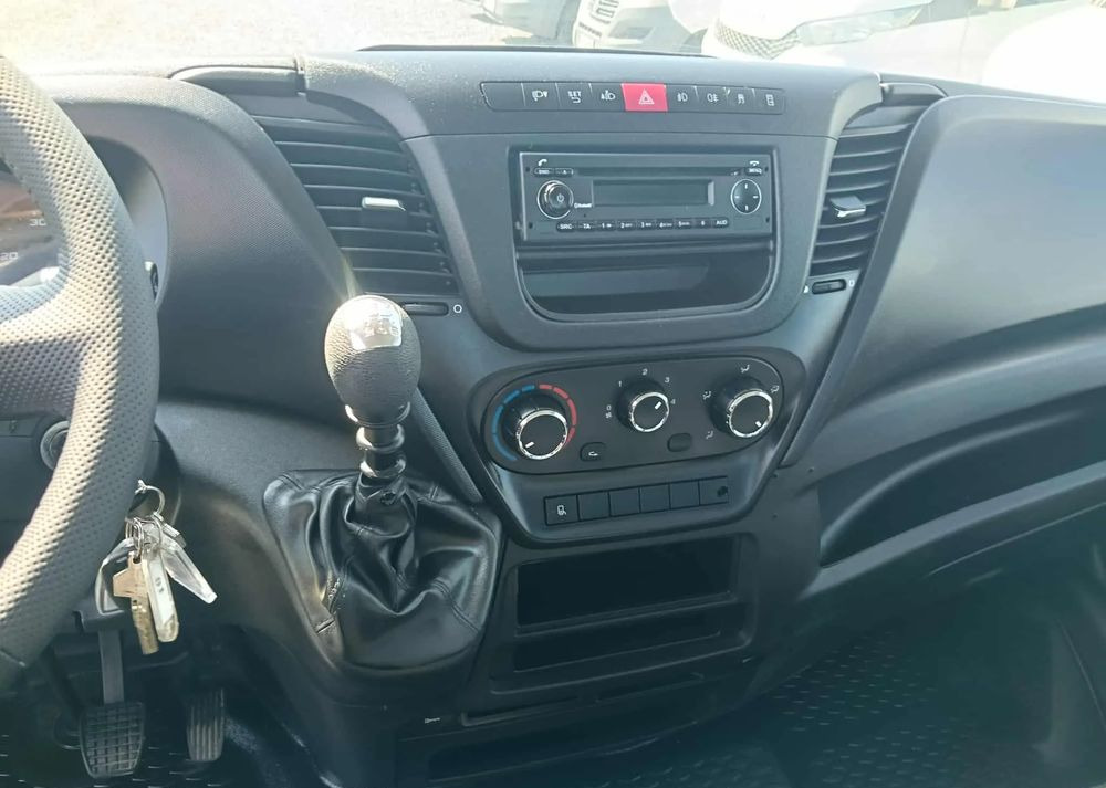 Tipper van Iveco DAILY 35C14, 35C13, 35C12: picture 8 Tipper van Iveco DAILY 35C14, 35C13, 35C12: picture 8