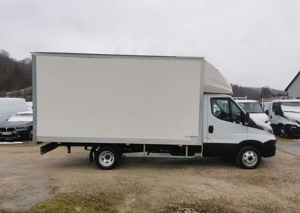 Iveco 3.0-150KM Daily 35C15 Kontener długi rama 35-150 kiper Klimatyzacja długi rozstaw - Box van: picture 4 Iveco 3.0-150KM Daily 35C15 Kontener długi rama 35-150 kiper Klimatyzacja długi rozstaw - Box van: picture 4