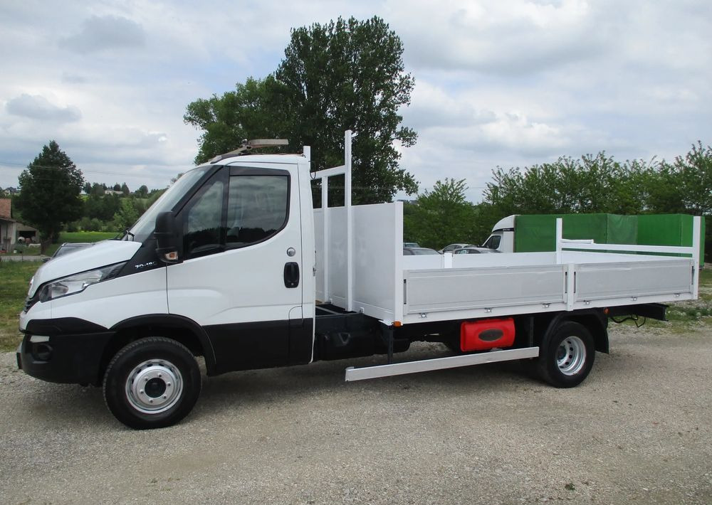 Iveco Daily 3.0 na bliźniaku 70C18 skrzynia, laweta, rama, HDS, 70-180 kiper - Dropside/ Flatbed truck: picture 1 Iveco Daily 3.0 na bliźniaku 70C18 skrzynia, laweta, rama, HDS, 70-180 kiper - Dropside/ Flatbed truck: picture 1