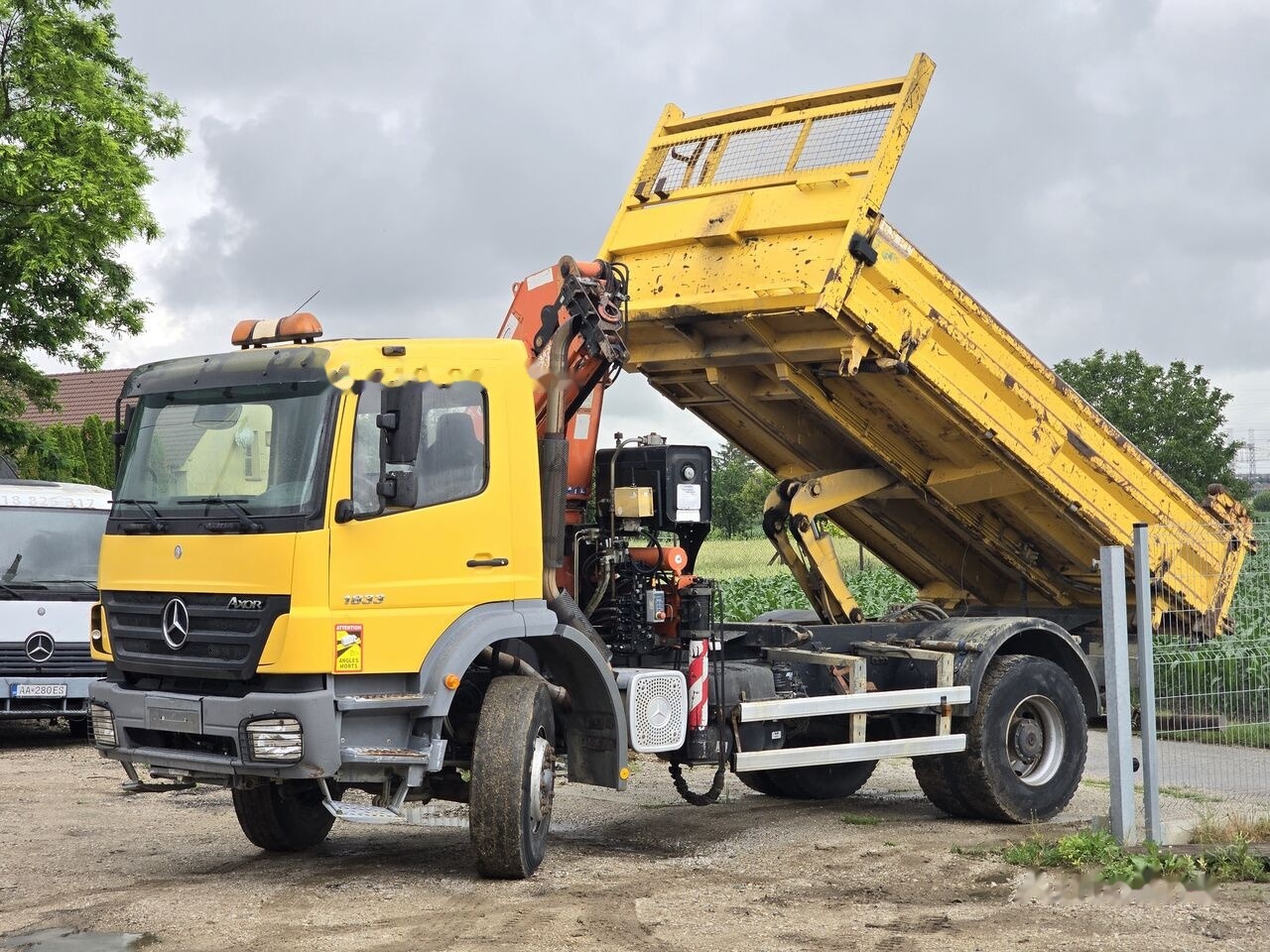 Mercedes-Benz Axor 1833 SPECIAL PRICE ONLY THIS YEAR - Tipper, Crane truck: picture 1 Mercedes-Benz Axor 1833 SPECIAL PRICE ONLY THIS YEAR - Tipper, Crane truck: picture 1
