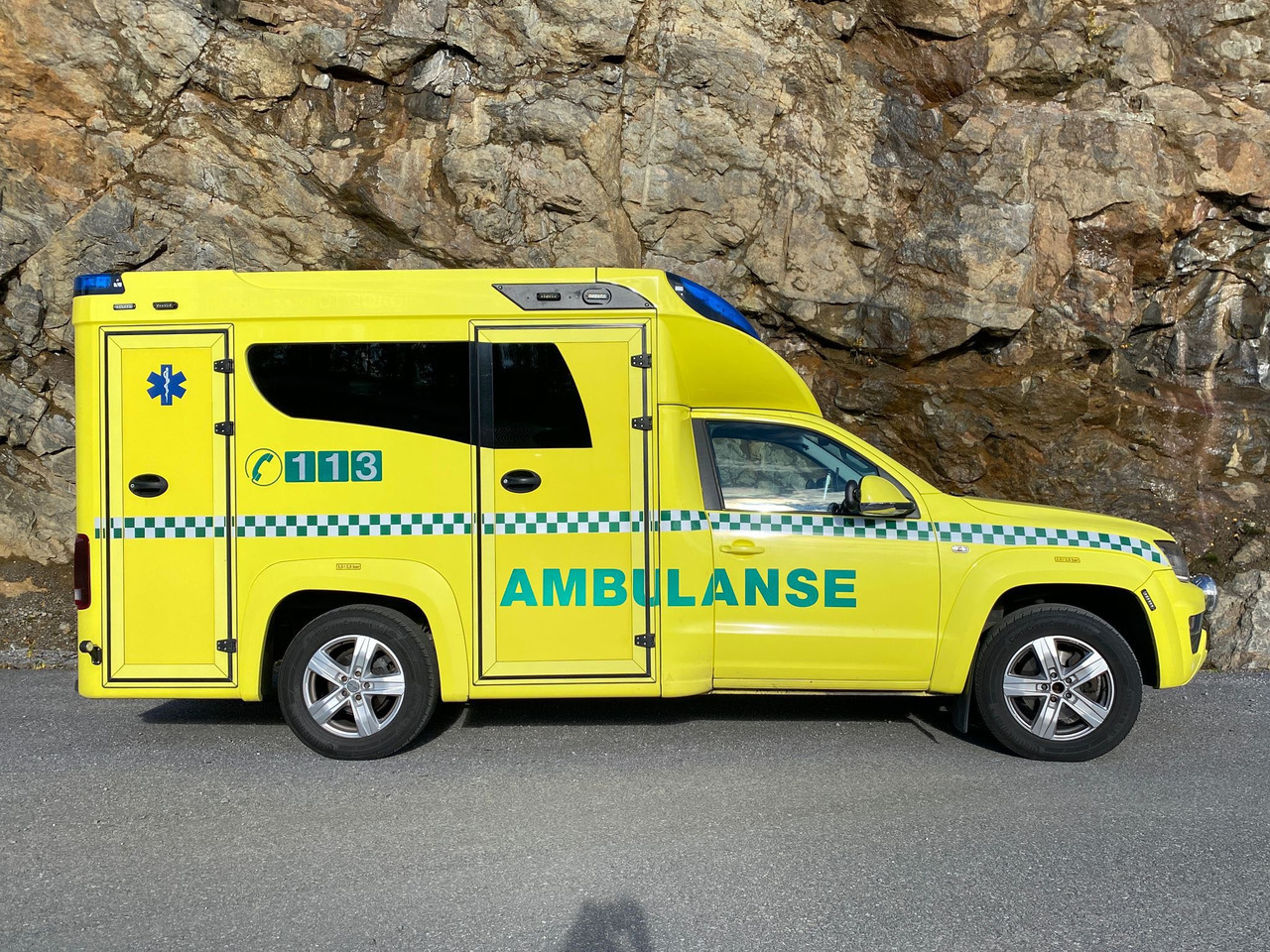 VOLKSWAGEN Amarok XL 4motion - RESERVERAD !! - Ambulance: picture 4 VOLKSWAGEN Amarok XL 4motion - RESERVERAD !! - Ambulance: picture 4
