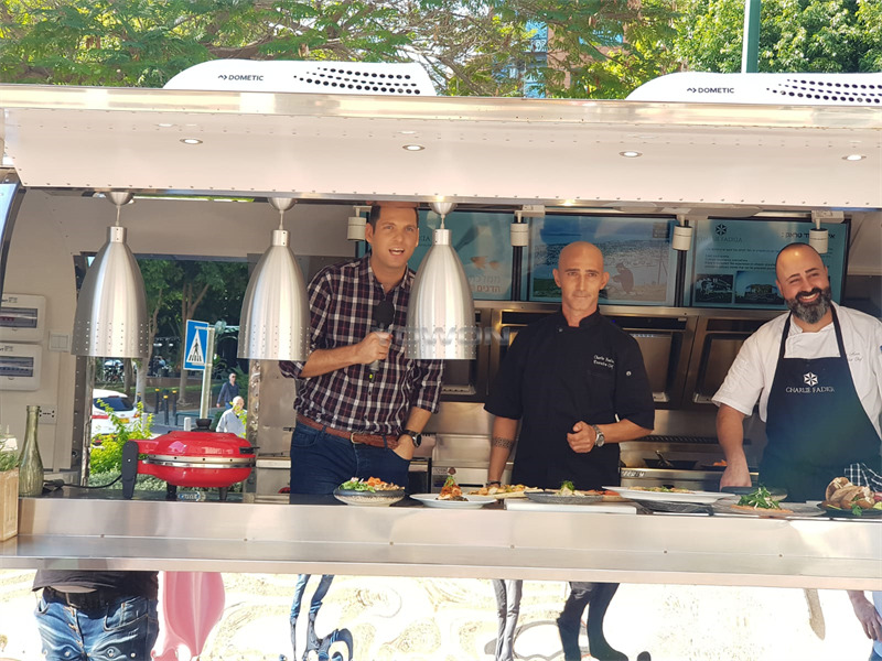 Yowon customized concession food trailer catering cart - Vending trailer: picture 5 Yowon customized concession food trailer catering cart - Vending trailer: picture 5