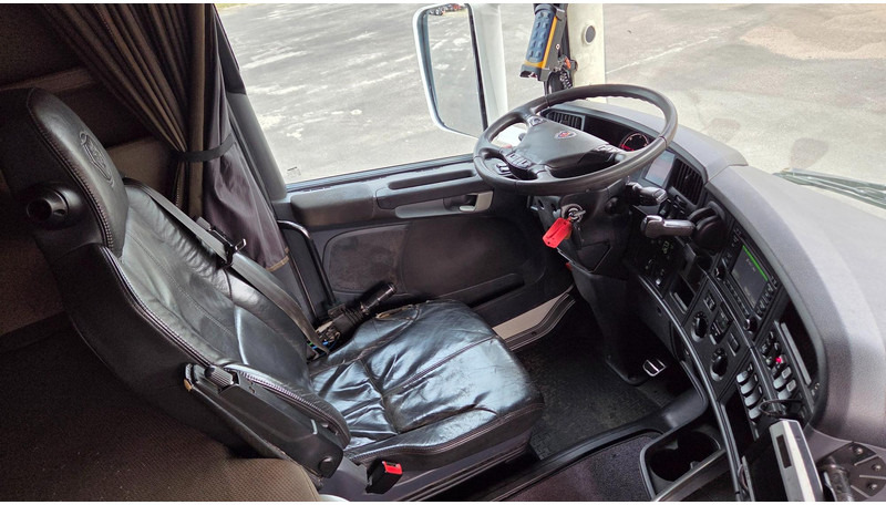 Hook lift truck Scania R520 6X4: picture 10