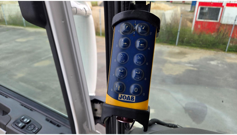 Hook lift truck Scania R520 6X4: picture 17