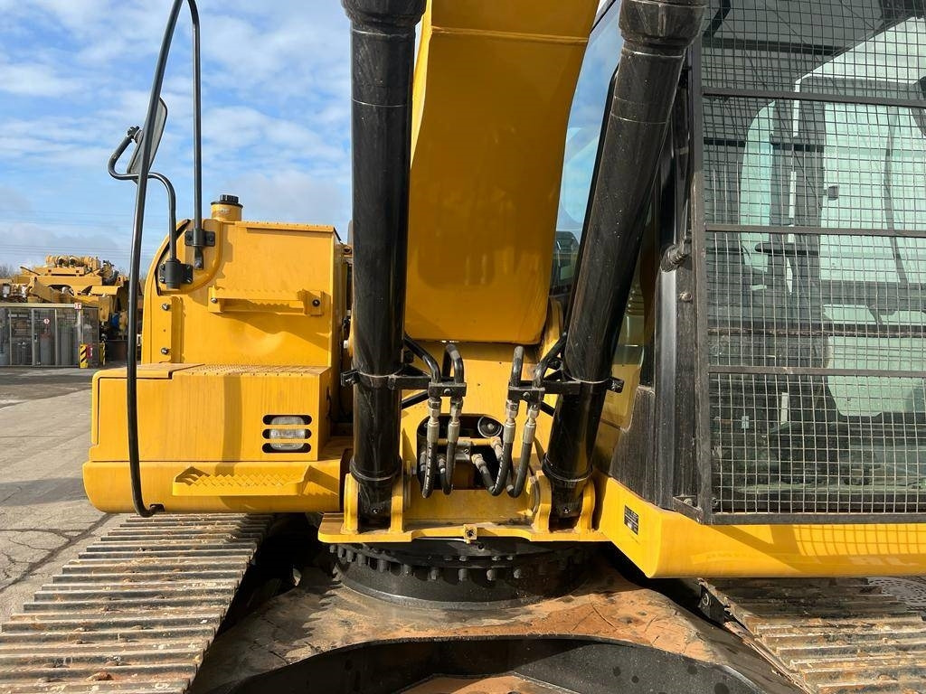 New Crawler excavator CAT 320 D3 GC: picture 9