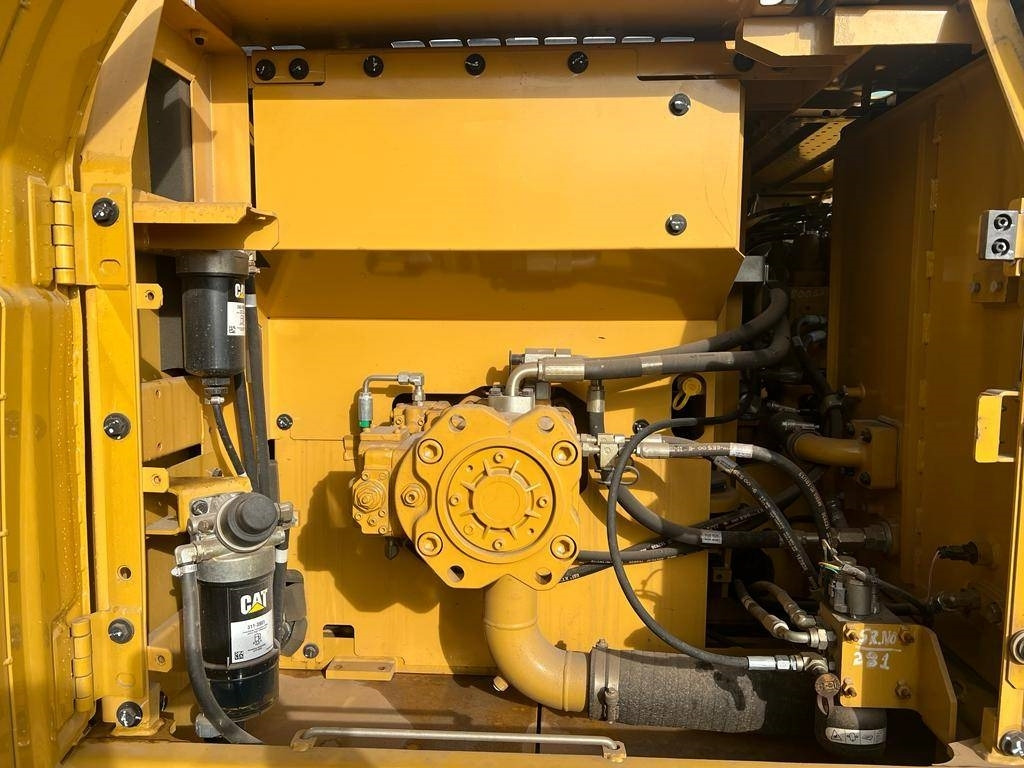 New Crawler excavator CAT 320 D3 GC: picture 19