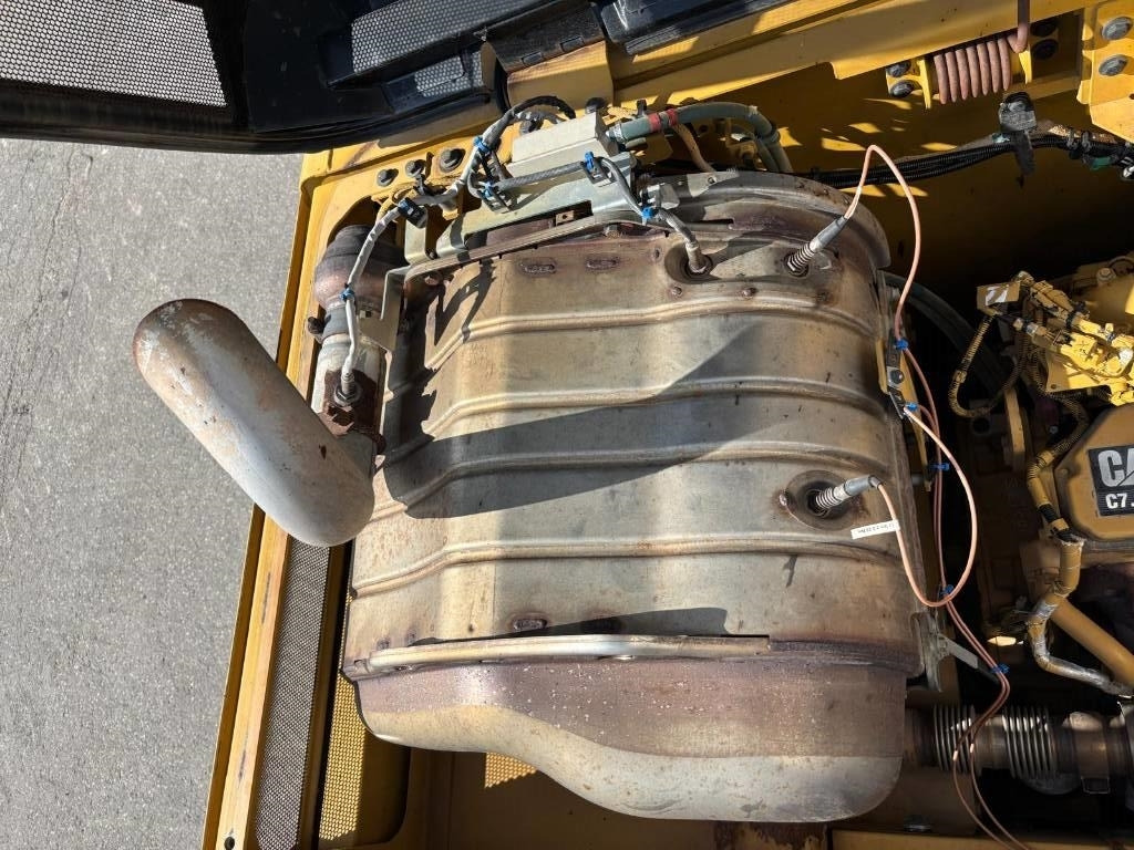 Crawler excavator CAT 330 FL: picture 17
