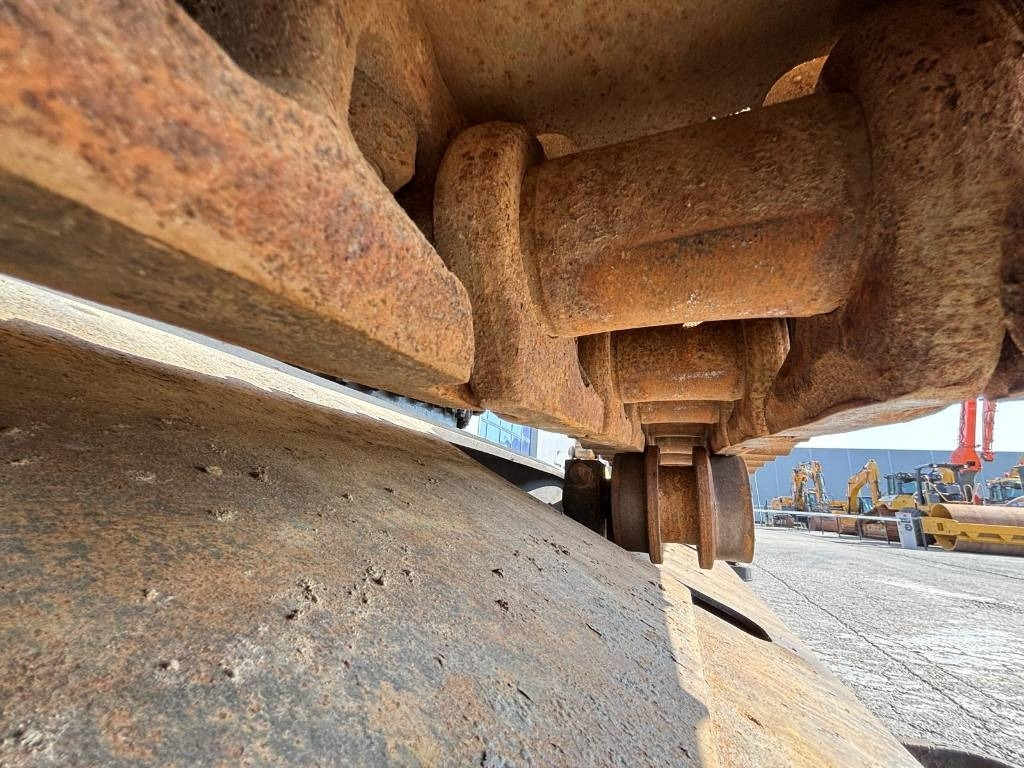 Crawler excavator CAT 330 FL: picture 34