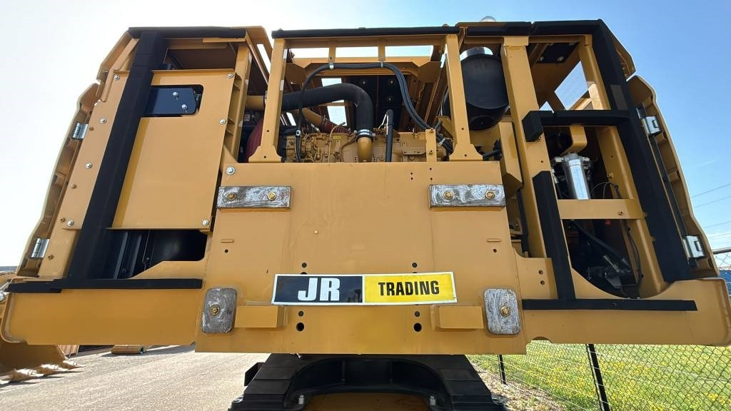 CAT 374 - Crawler excavator: picture 5 CAT 374 - Crawler excavator: picture 5