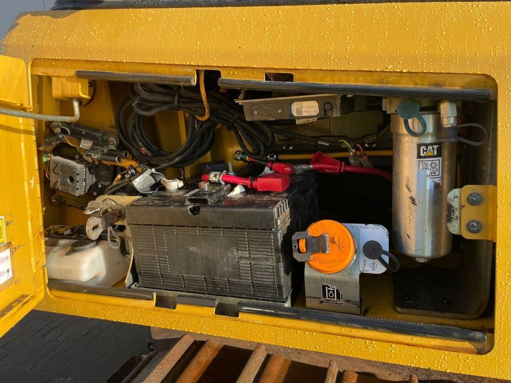 Bulldozer CAT D 6 K 2 LGP: picture 12