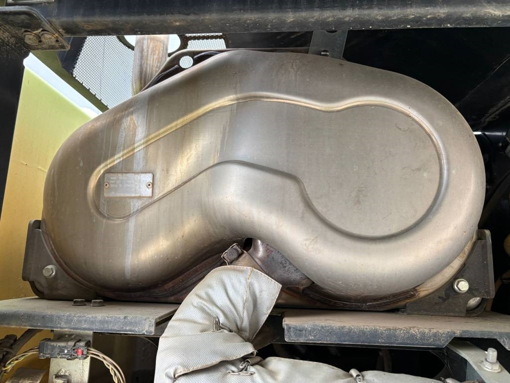 Wheel excavator CAT M 320 F: picture 27