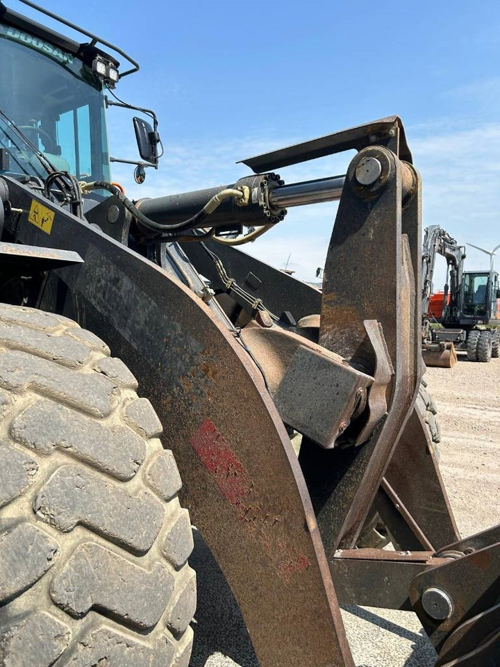 Wheel loader Doosan DL 420-7 (CDC): picture 35