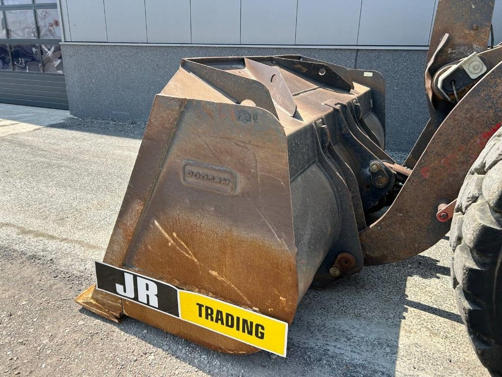 Wheel loader Doosan DL 420-7 (CDC): picture 11